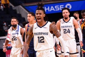 NBA季后赛黑马频现，青年军逆袭掀翻卫冕冠军